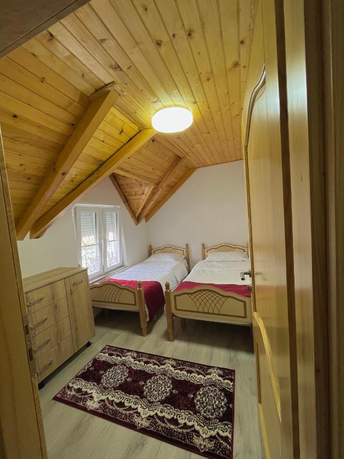 Guesthouse Gezim Selimaj Valbona Exteriör bild